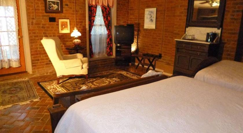 빅스버그 (MS) Corners Mansion Inn - A Bed and Breakfast 4성급 숙소 수영장