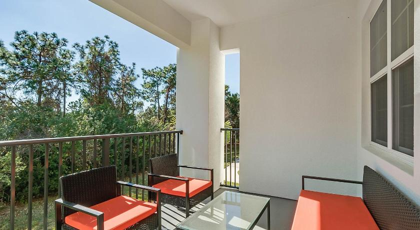 Image of Executive Three-Bedroom Apartment 10