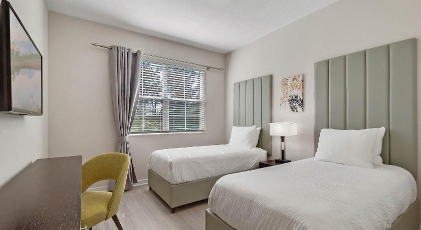 Image of Executive Three-Bedroom Apartment 8