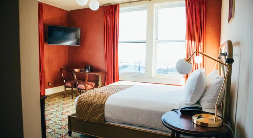 토노파 (NV) Belvada Hotel 3성급 숙소 수영장