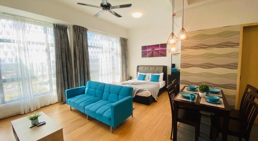 Image of Studio City View 10