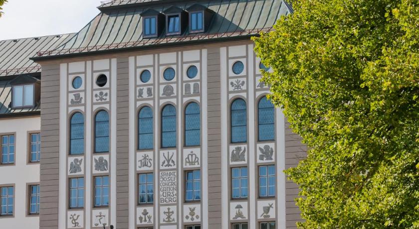 乌尔斯贝格 Klosterbrauhaus Ursberg 3星级 酒店 泳池