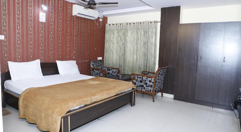 Maruthi Residency Inn