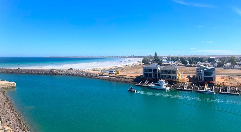 Wallaroo Marina Apartments