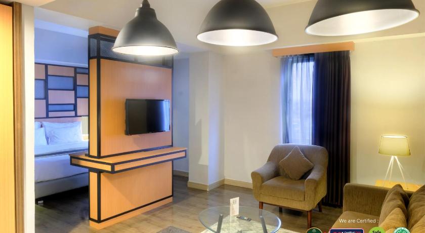 Foto Suite dengan Pemandangan Kota (Suite with City View) 5