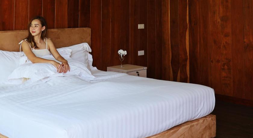 Image of Double Room with Balcony (2 Adults + 1 Child) 17