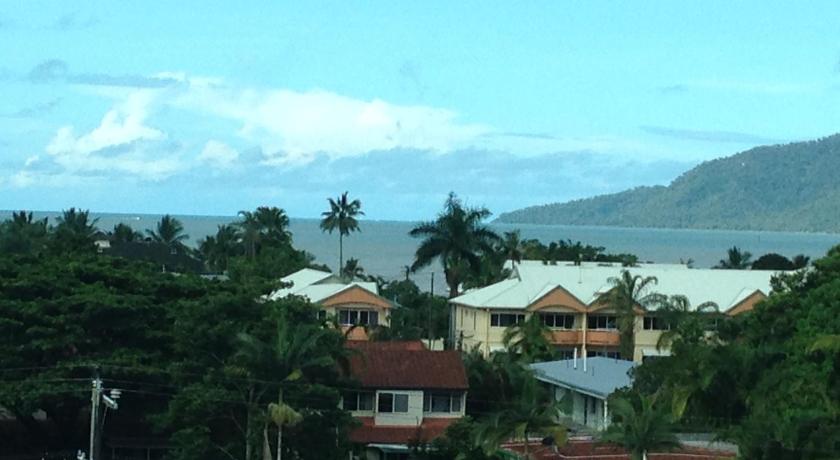 Cairns Sheridan Hotel