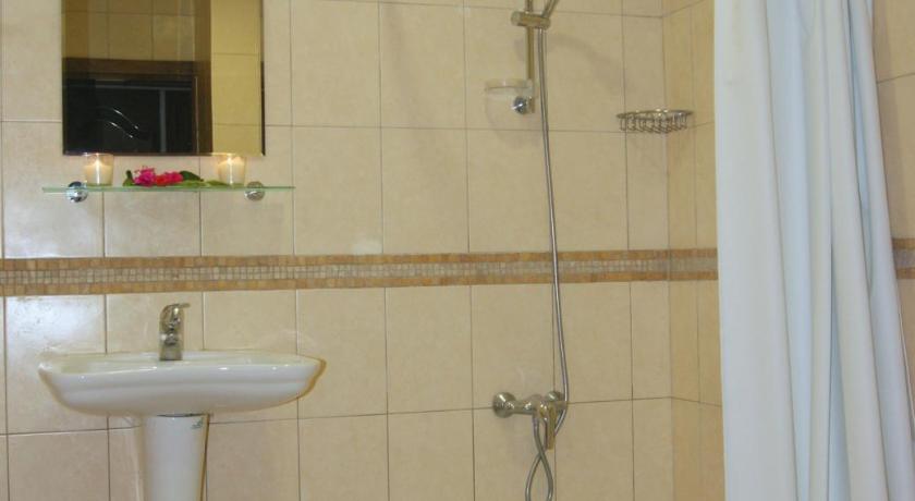 Image of Standard Twin Room 2