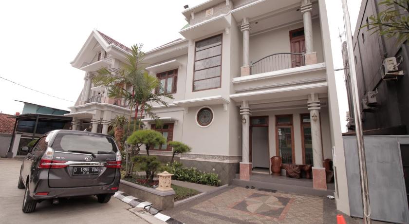 Stay Inn Pasteur Bandung, Husein Sastranegara Airport photo