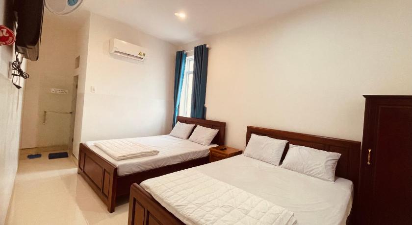 Image of Family Room 4