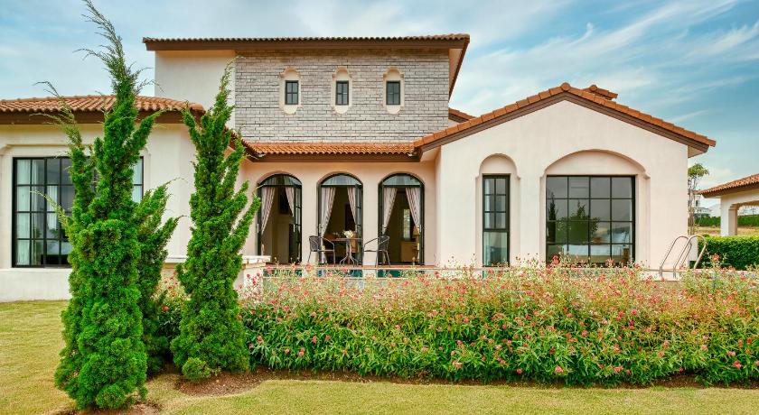 รูปของพูล วิลลา 2 ห้องนอน (Two Bedroom Pool Villa) 1