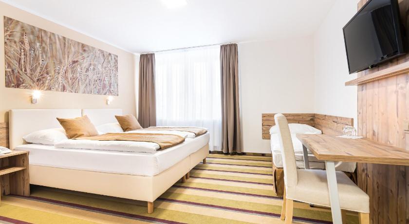 รูปของPlus Double or Twin Room 1