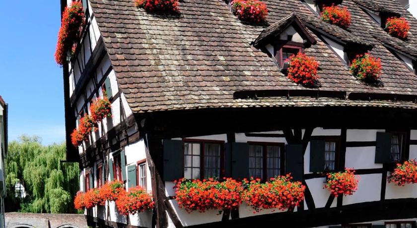 Hotel Schiefes Haus — Hotel in Ulm