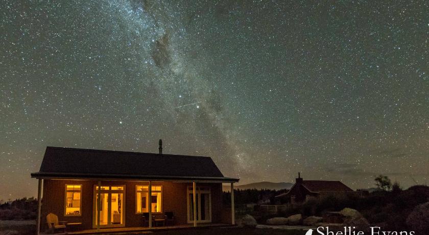 Night Sky Cottage - Kahu Cottage - HOT TUB — Hotel in Twizel