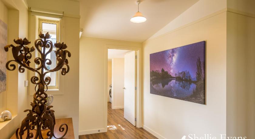 Night Sky Cottage - Kahu Cottage - HOT TUB photo