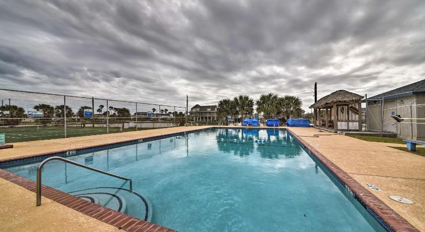 Galveston Home with Canal View quarter Mi to the Beach! photo