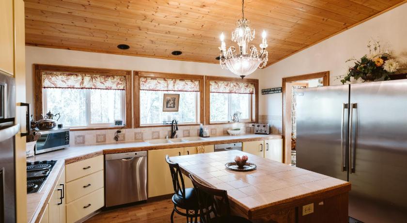 앵커리지 (AK) Maria's Creekside B&B 3성급 숙소 수영장
