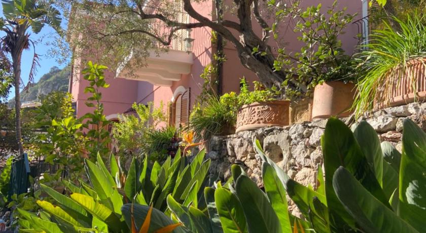 Villa Britannia — Hotel in Taormina