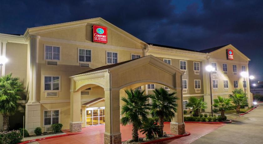 Comfort Suites