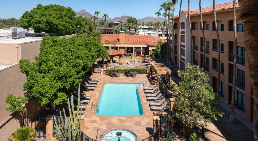 Sonesta Select Phoenix Camelback photo