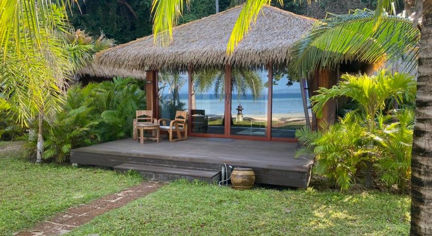 Image of Beachfront Luxury Villa 11