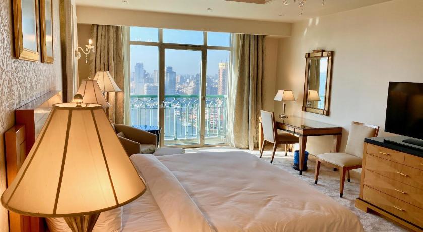 Chez Haytham At Four Seasons Residential Suite photo