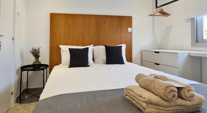 Phaedrus Living: Seaside Luxury Flat Lighthouse 69 photo