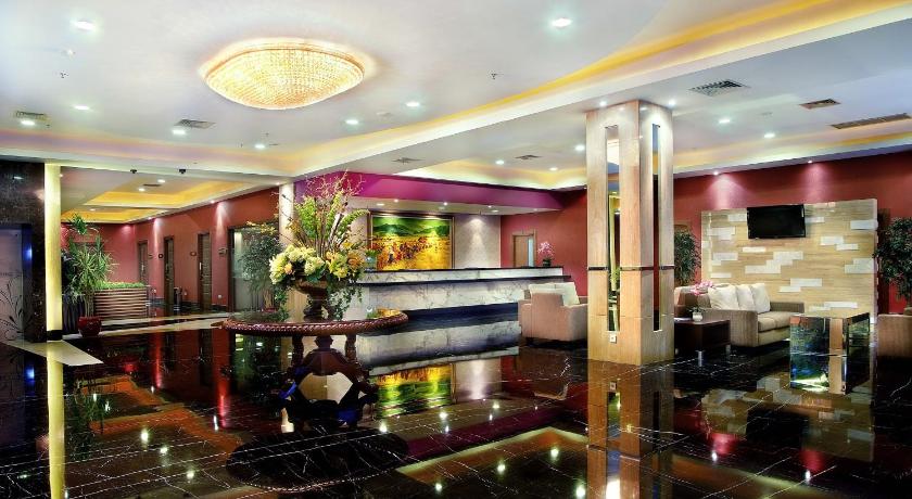Royal Palm Hotel and Conference Center Cengkareng photo