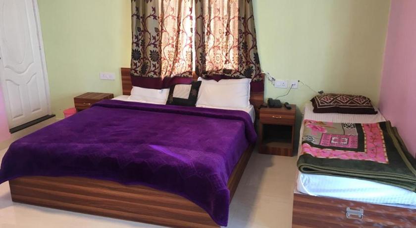 Happy Stay Rooms and Cottages - image 13