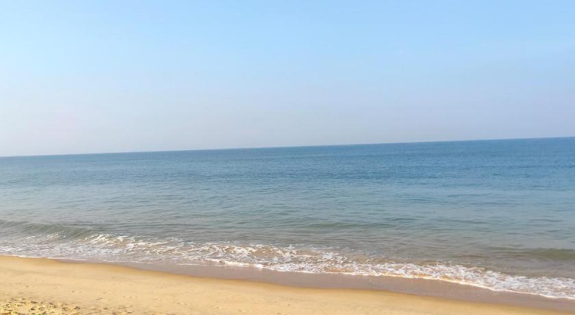 Spectrum Hub beach side Studio Apartment - Candolim - Goa photo