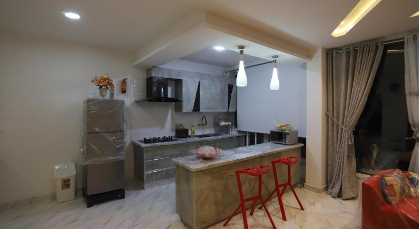 Aloche Apartments photo