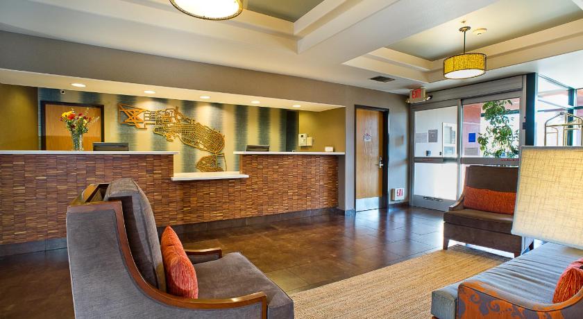 Hawthorn Suites by Wyndham Oakland - Alameda