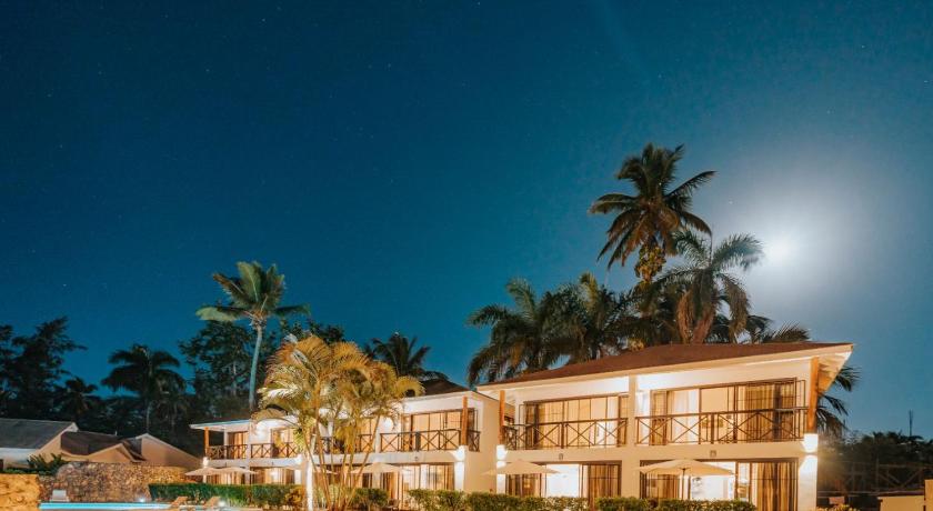 Condo Hotel Playa Las Ballenas photo