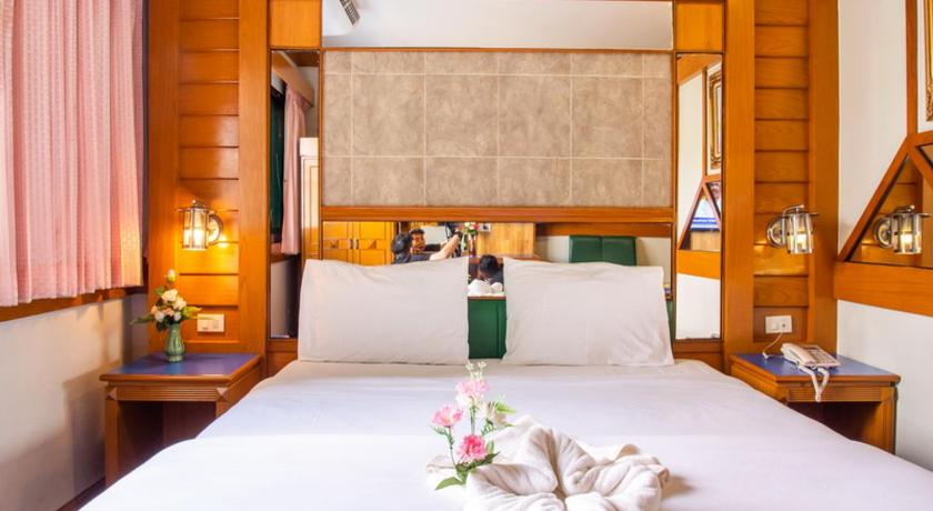 Image of Standard King Bed 0