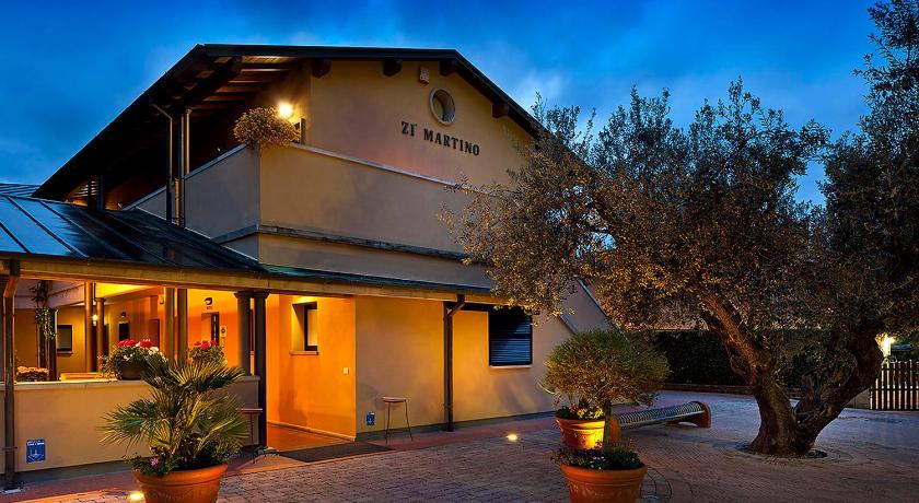 Hotel Zi Martino — Hotel in Castagneto Carducci