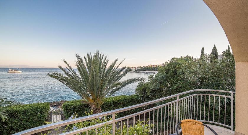 Apartments Villa Sea 1838 photo