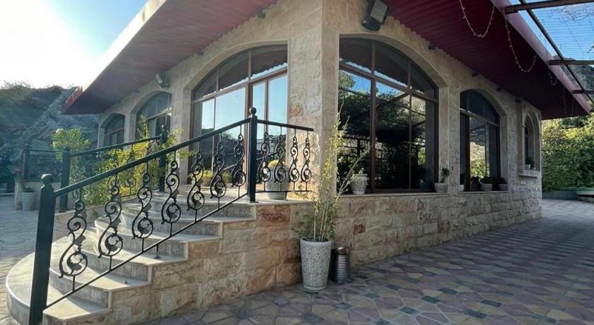 استراحة المعمورة Al maamoura Retreat — Hotel in Hatta