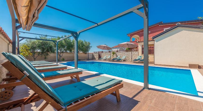 Villa Mare Apartments photo