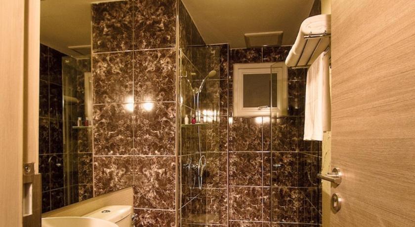 Image of Deluxe Room 10