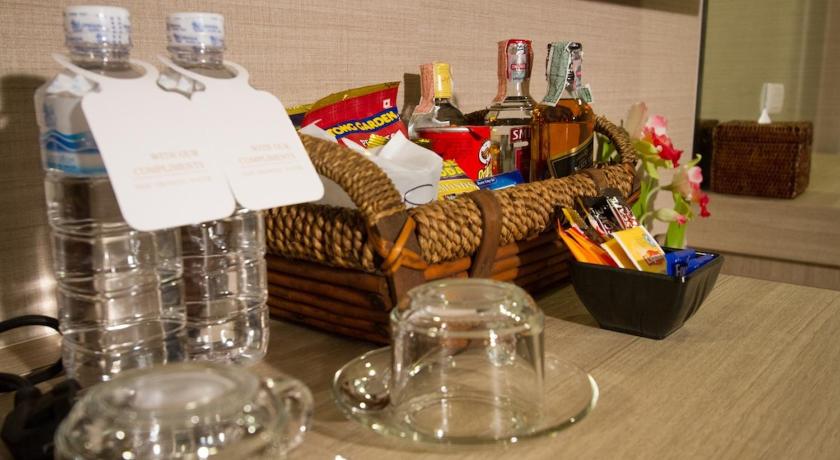 Image of Retro Suite Twin 12