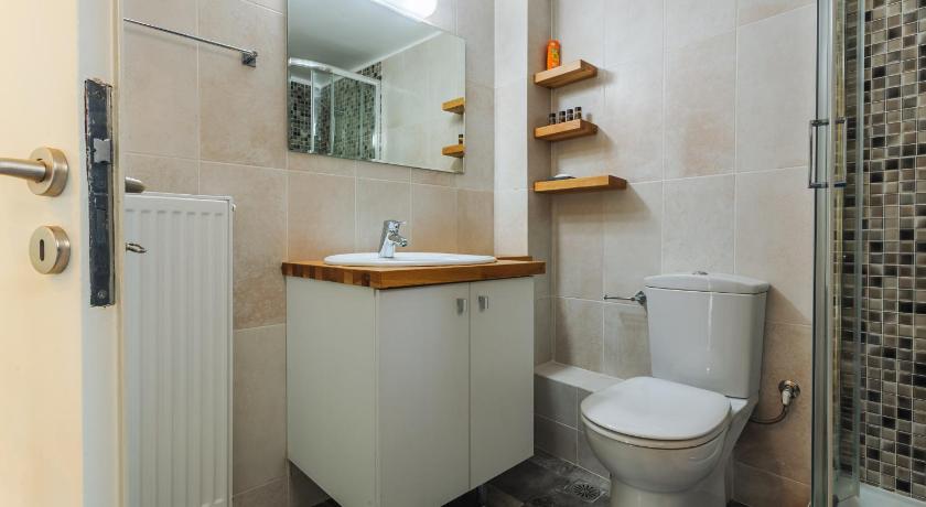 Upscale Modern Escape in the Historic Center photo