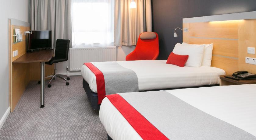 Holiday Inn Express Antrim