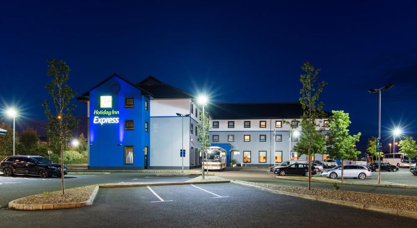 Holiday Inn Express Antrim