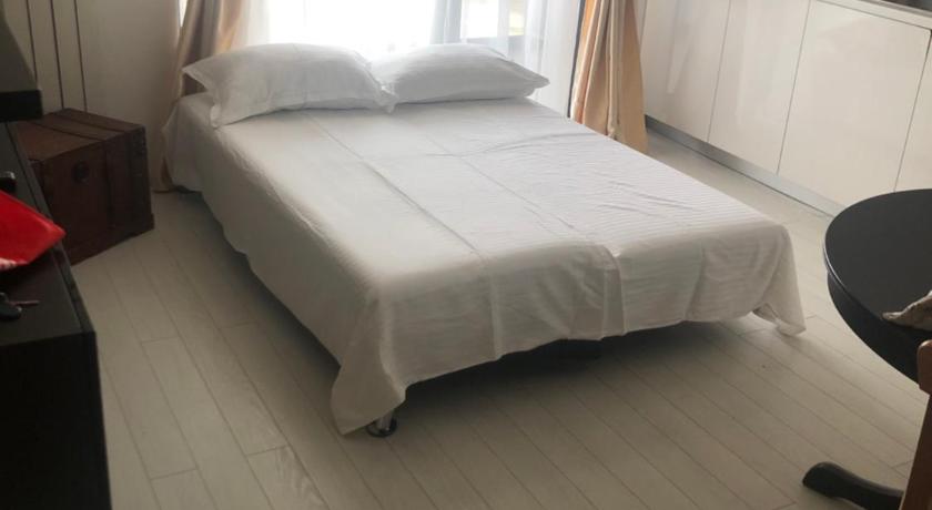 Imperia by Zev Apartments photo