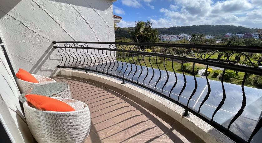 Image of Quadruple Room with Sea View and Balcony 9