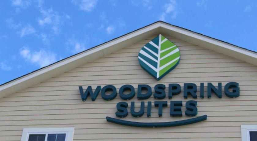 라피엣 (LA) WoodSpring Suites Lafayette 2성급 숙소 스위트룸