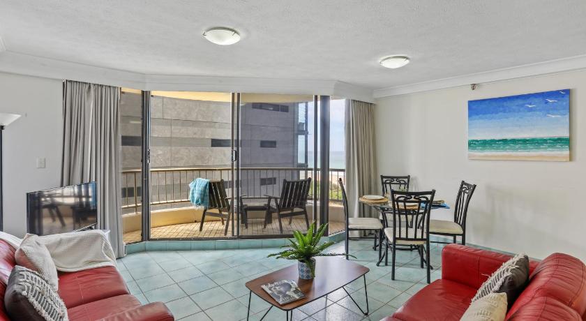 Boulevard North Holiday Apartments photo