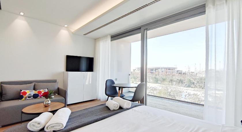 Verde Apartments photo