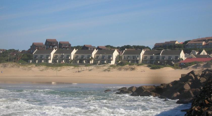 12 Settler Sands Beachfront cottage with sea view photo