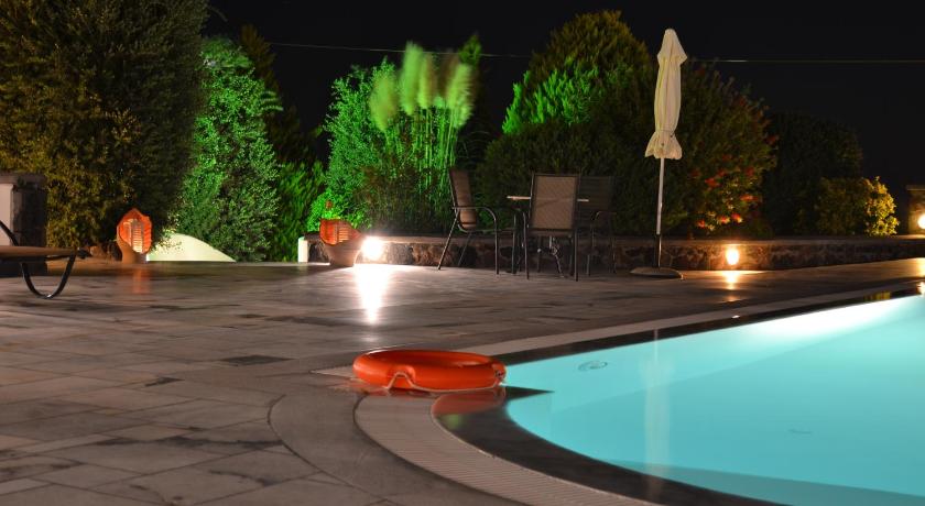 Anthonas Apartments photo